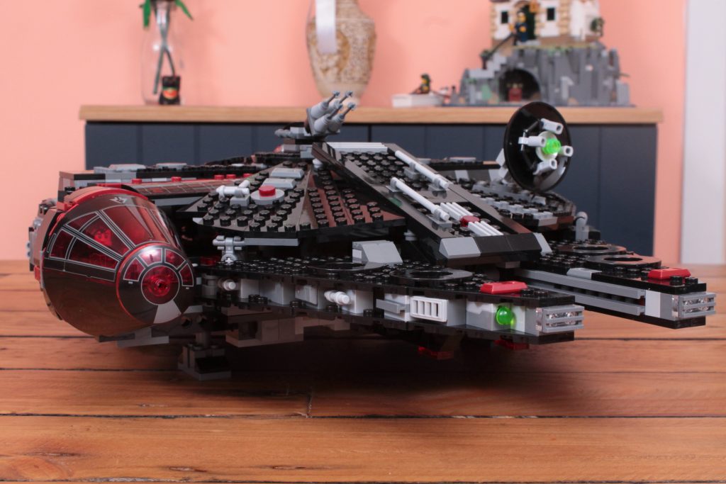 LEGO Star Wars 75389 The Dark Falcon review 20 1024x683