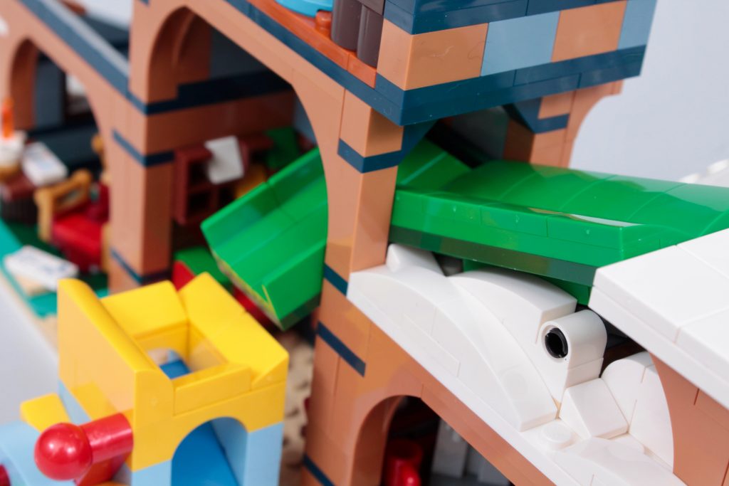 LEGO Winter Village 10339 Santas Post Office review 15 1024x683