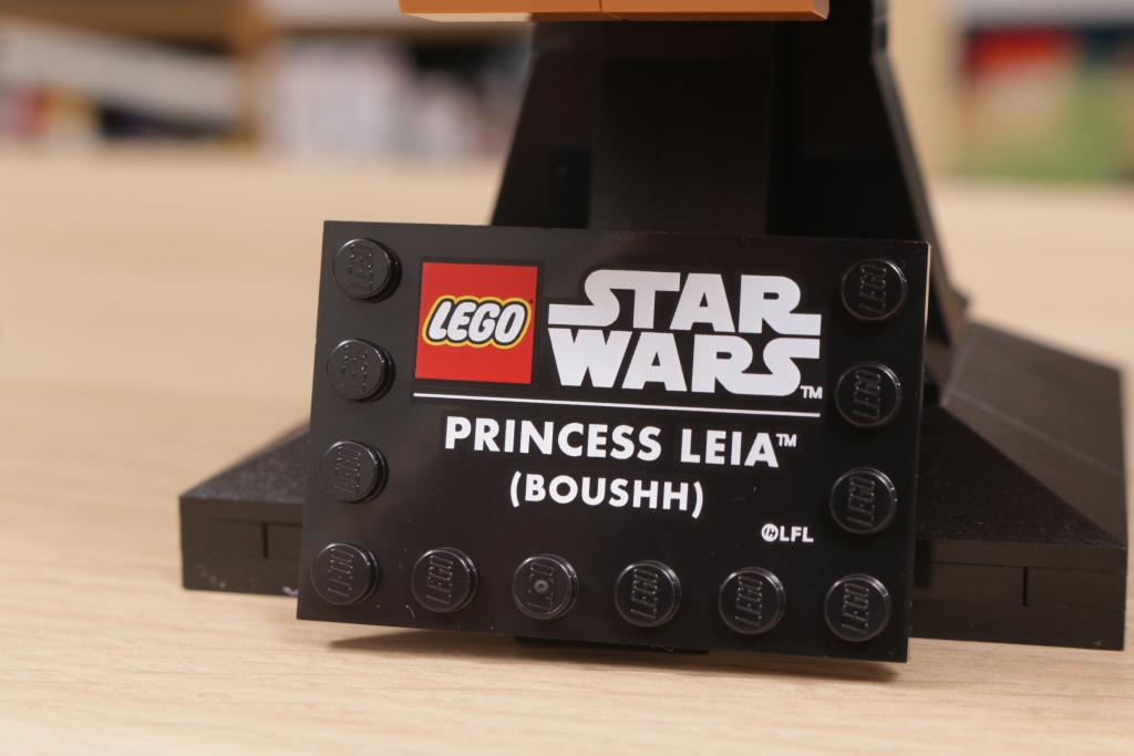 LEGO Star Wars 75351 Princess Leia Boushh Helmet review 18 1024x683
