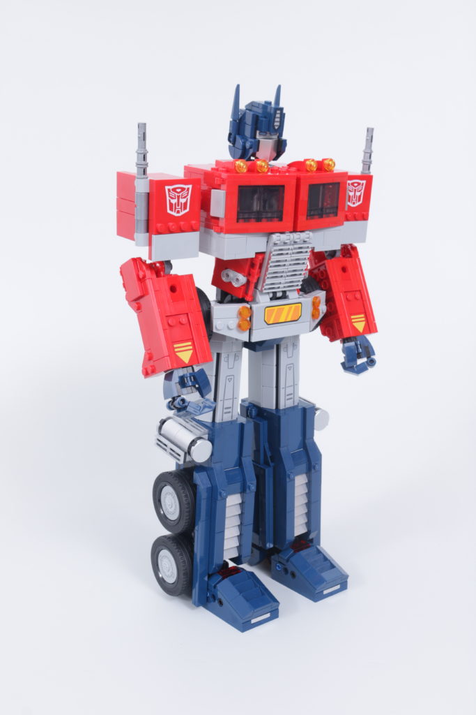LEGO Transformers 10302 Optimus Prime review 31 683x1024
