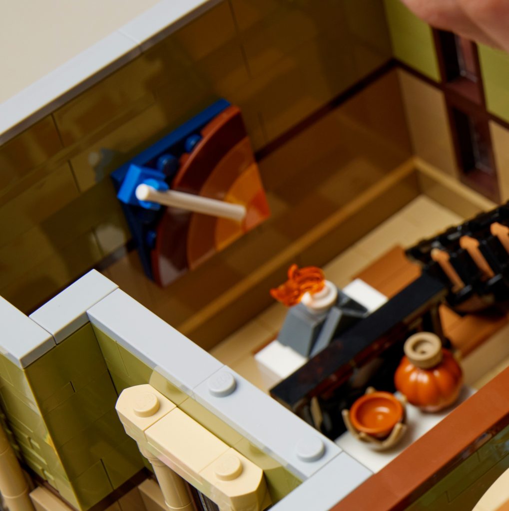 10326 Natural History Museum earth exhibit 1019x1024