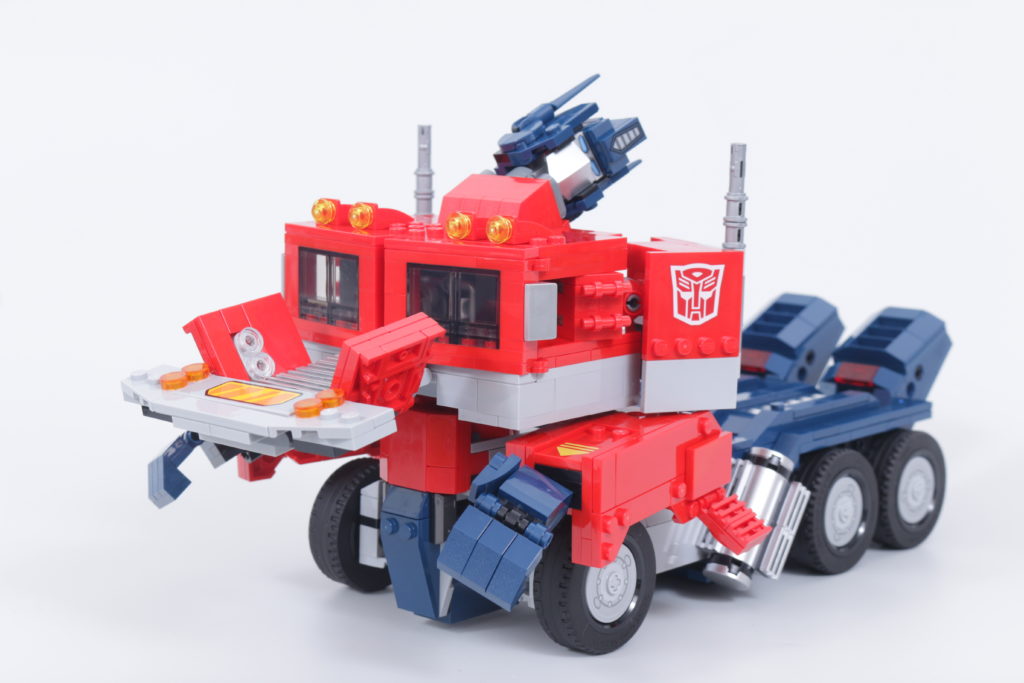 LEGO Transformers 10302 Optimus Prime review 51 1024x683