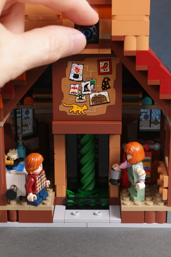 LEGO Harry Potter 76437 The Burrow Collectors Edition review 42 683x1024