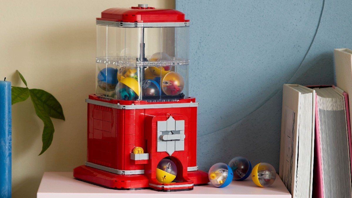 One day on from reveal, LEGO fans react to 21358 Minifigure Vending Machine